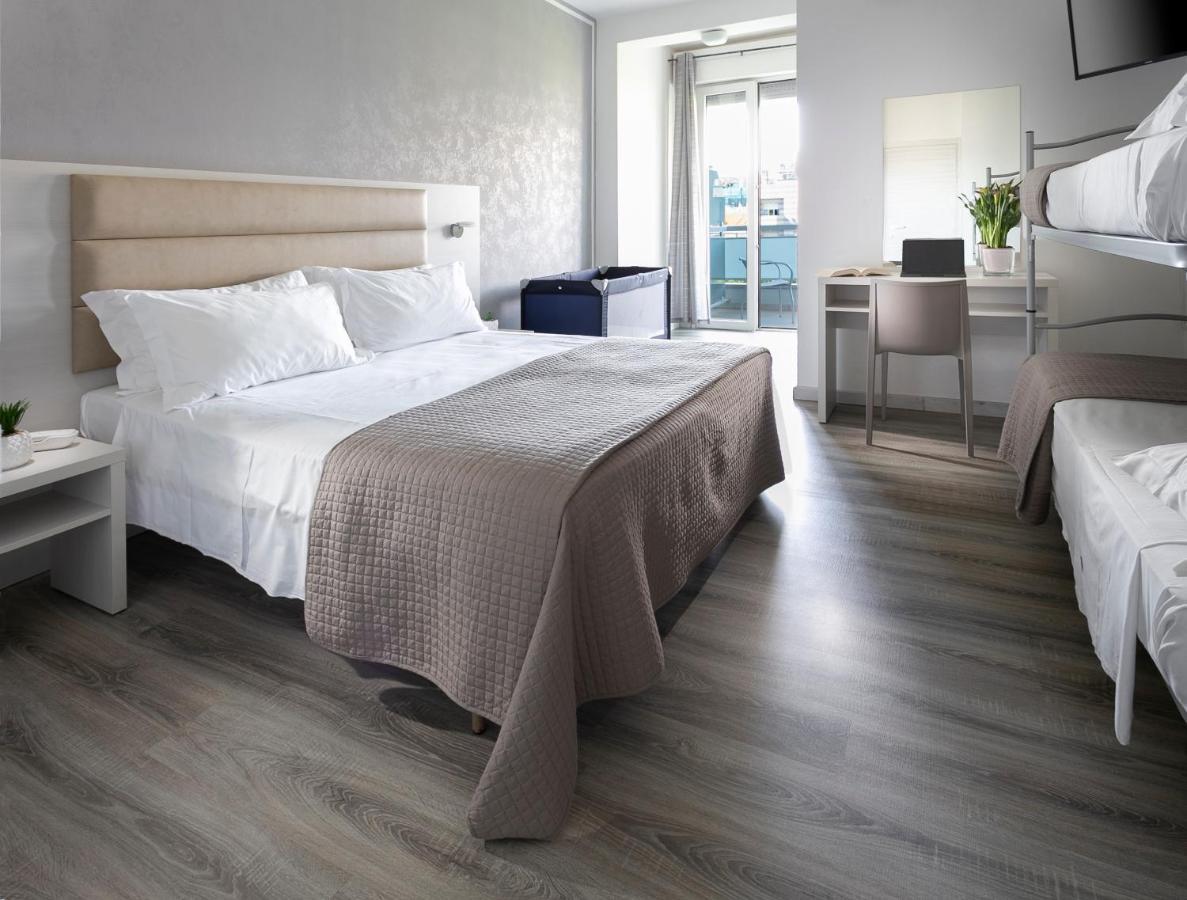 Zanarini In Centro A 3* Riccione