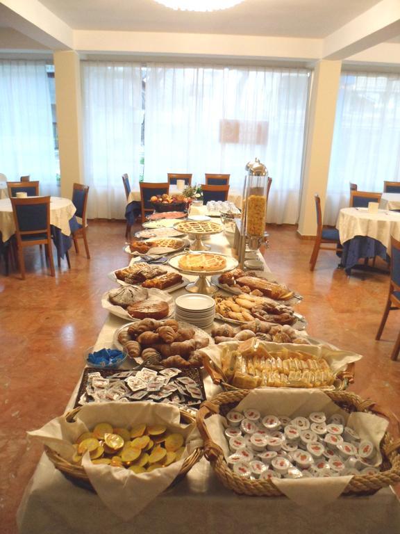 Zanarini In Centro A Hotel 3*