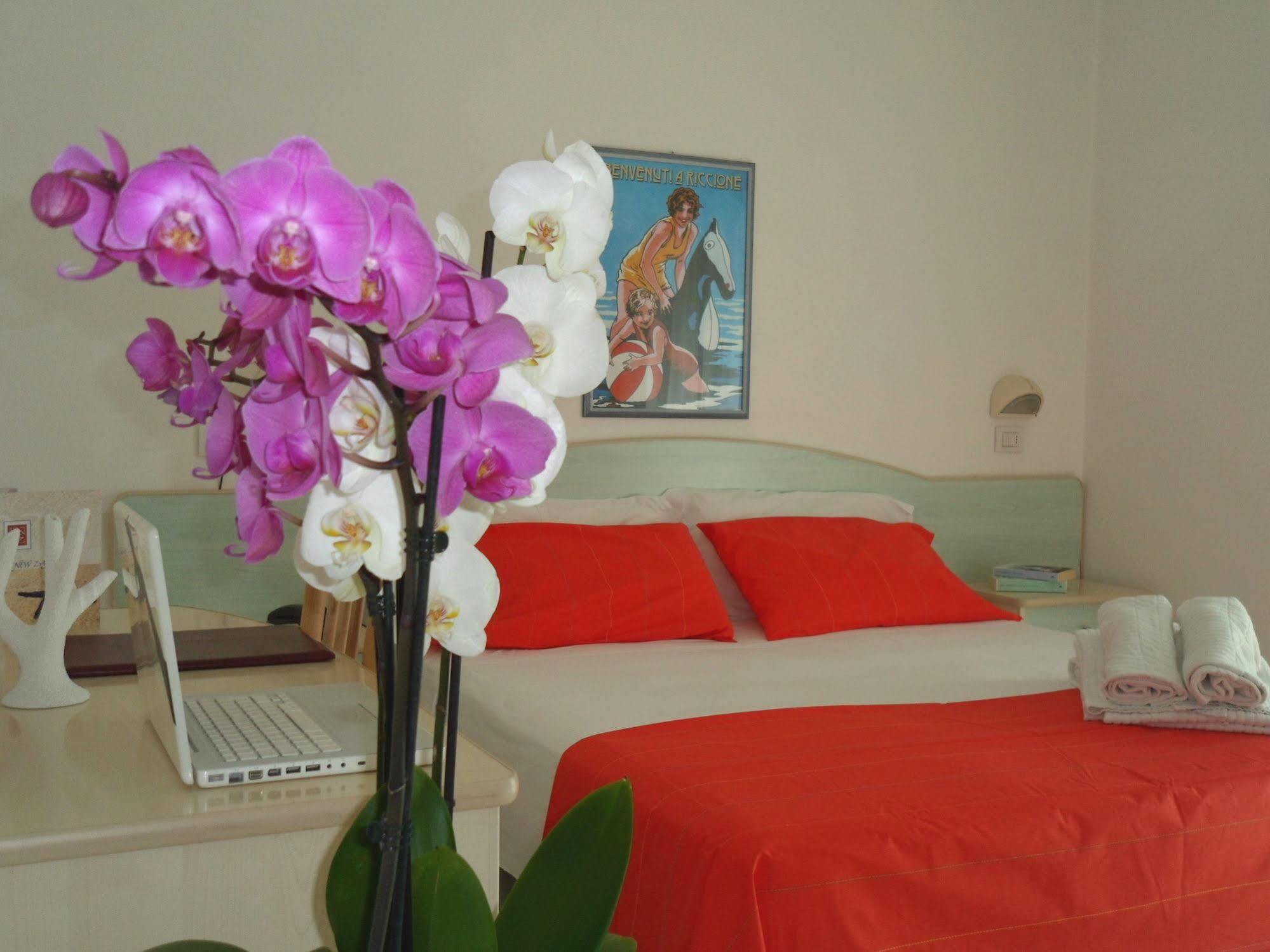 Hotel Zanarini In Centro A