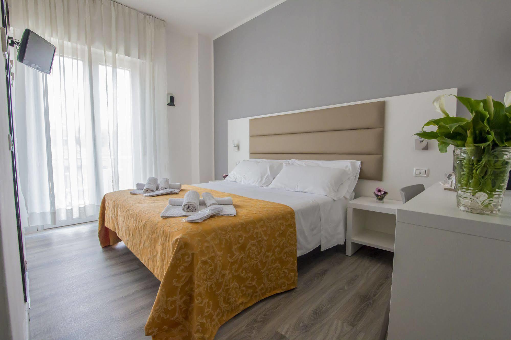 Zanarini In Centro A 3* Riccione